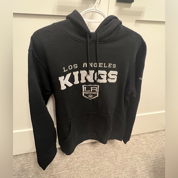 LA Kings Sweater, size small, good worn condition - Picture 1 of 3